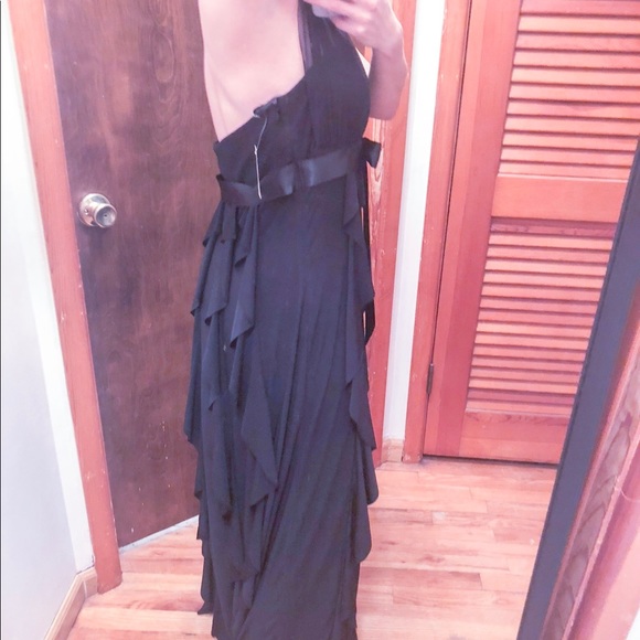 Halter black gown - Picture 4 of 4